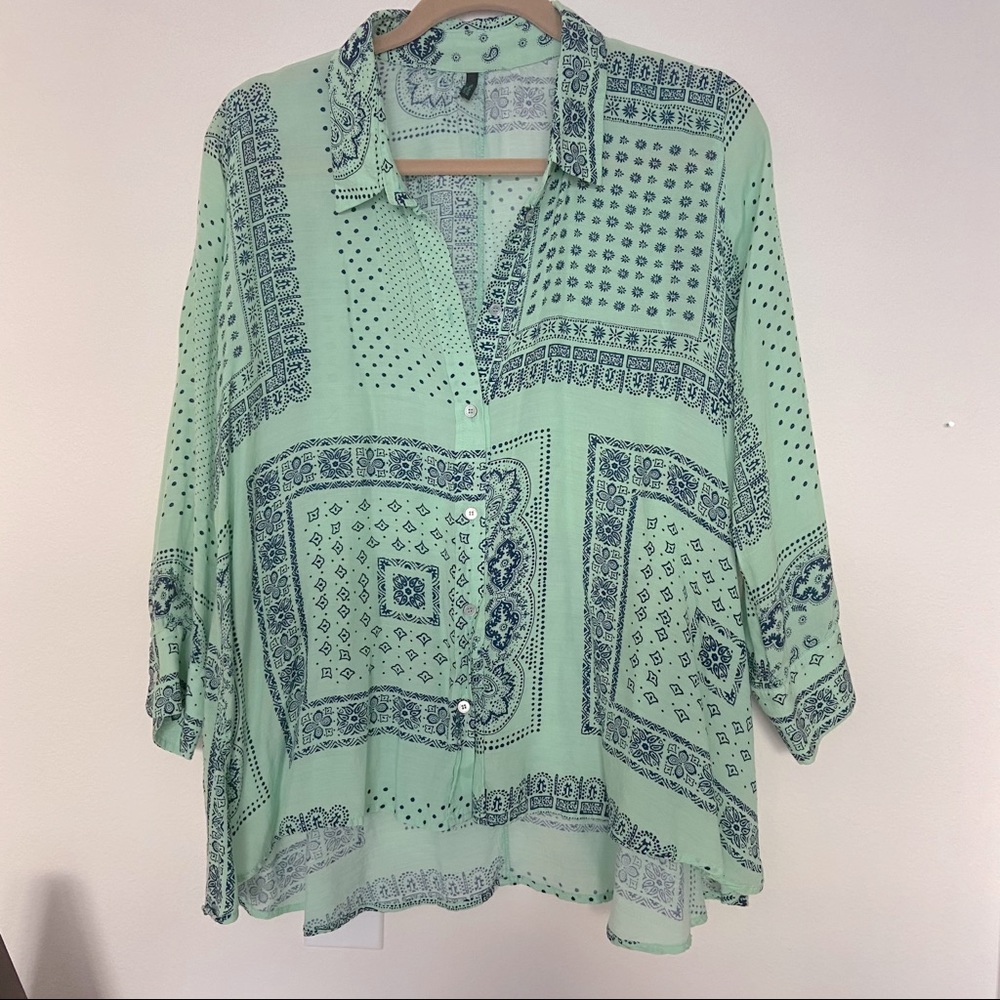 Benetton - women’s shirts - size M